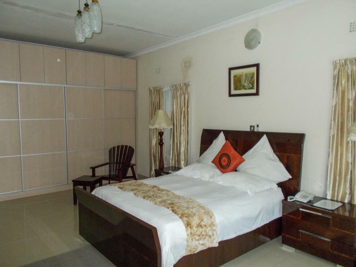 Waterfalls Hotel Lusaka Exterior foto